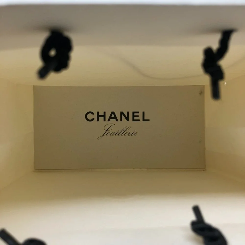 Authentic Chanel Gift Bag Shopping Small White Ribbon Flower Travel Storage